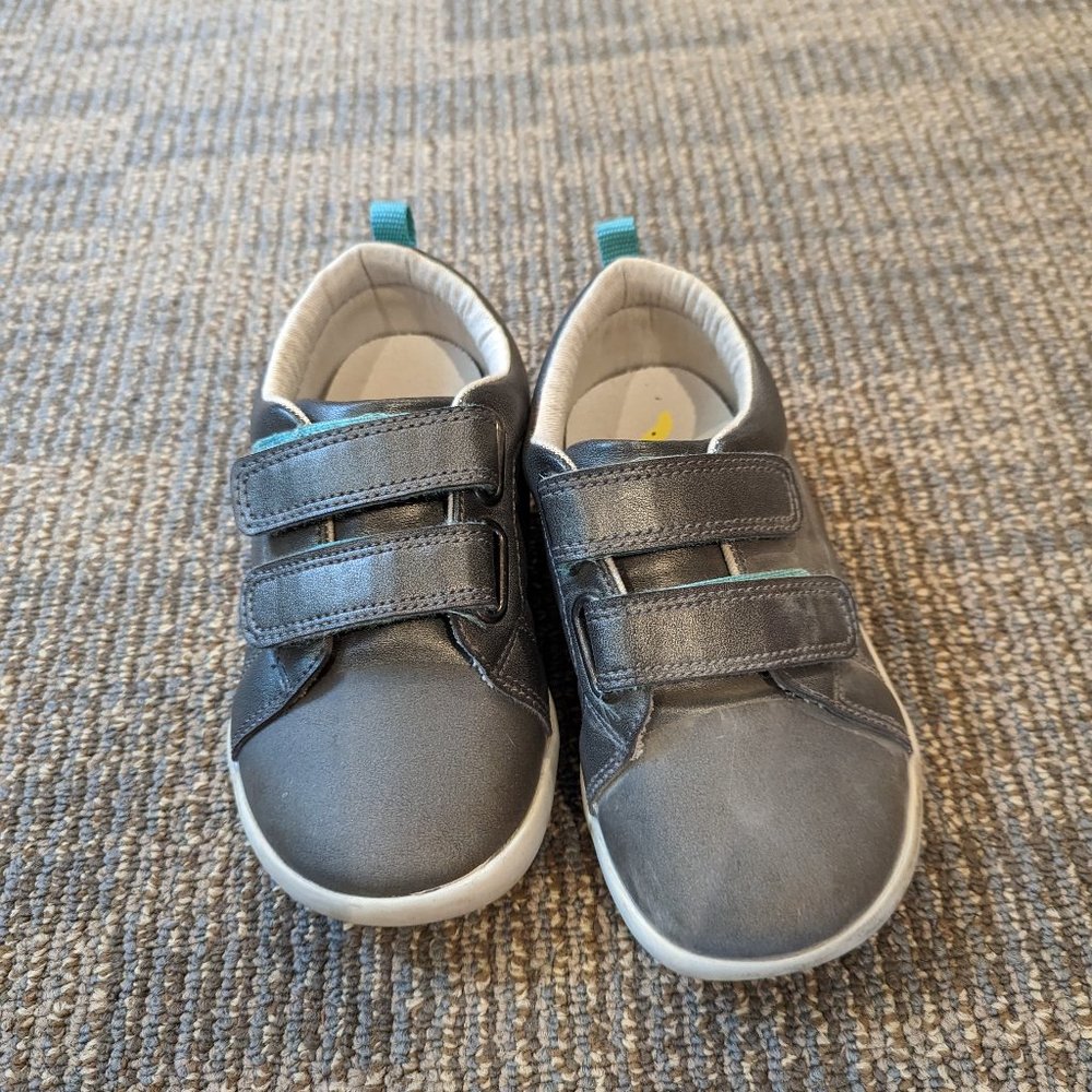 Kids Ten Little sneakers, size 11.5